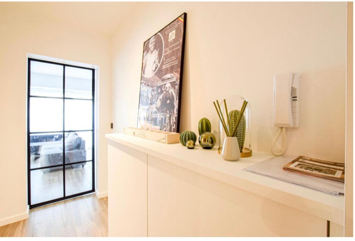 West-end Apartment *